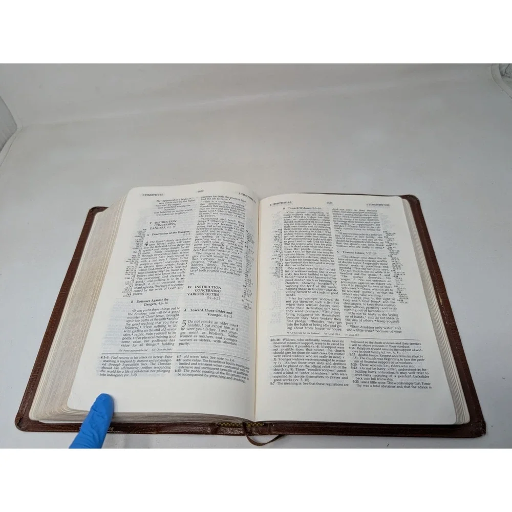 The Ryrie Study Bible NIV Brown Cowhide Leather Red Letter Moody 1986 80s VTG